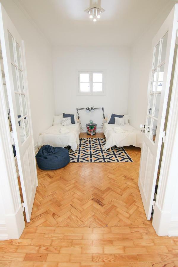 Amazing Apartment Fully Renovated In Center 리스본 외부 사진