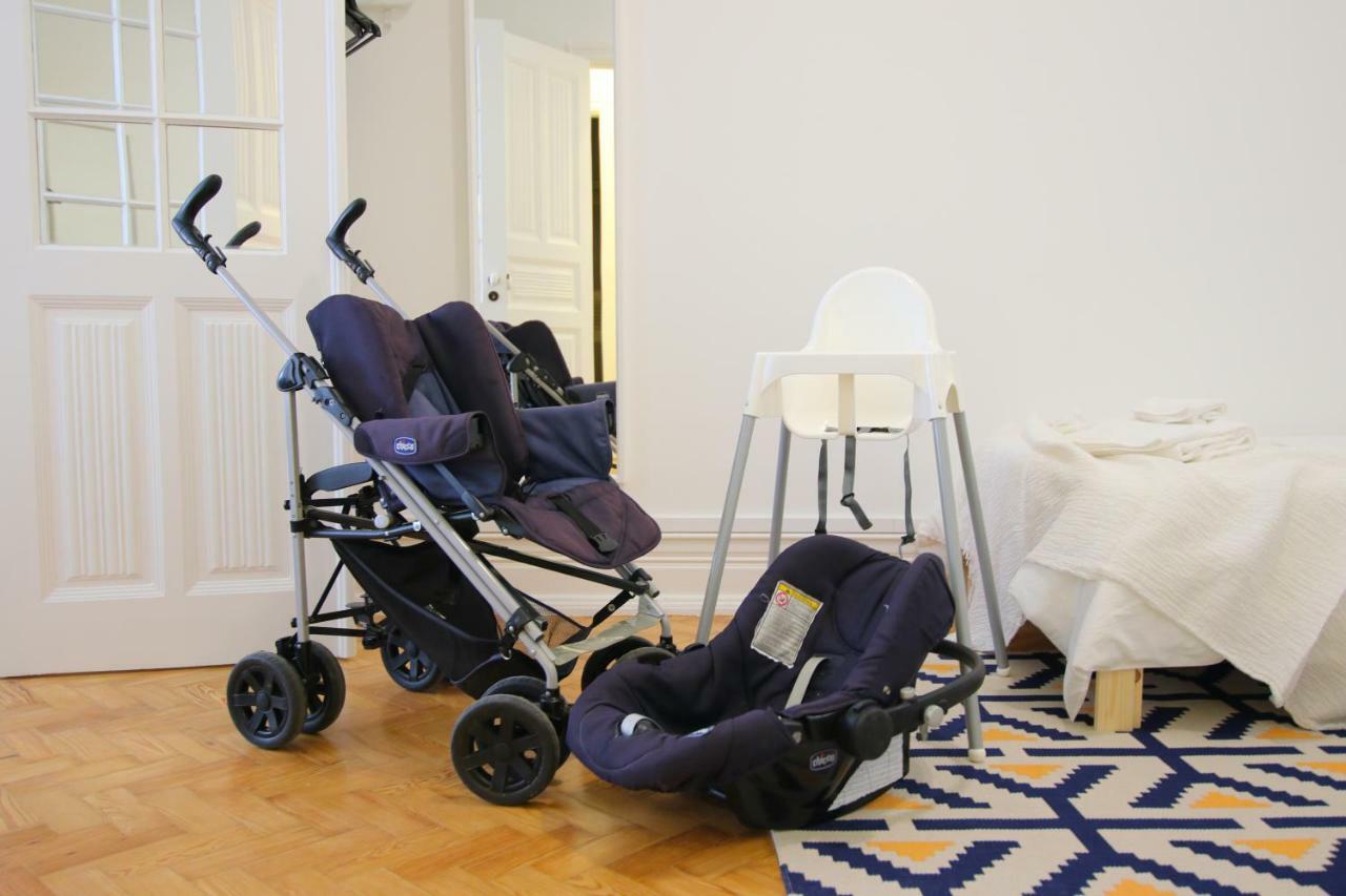 Amazing Apartment Fully Renovated In Center 리스본 외부 사진