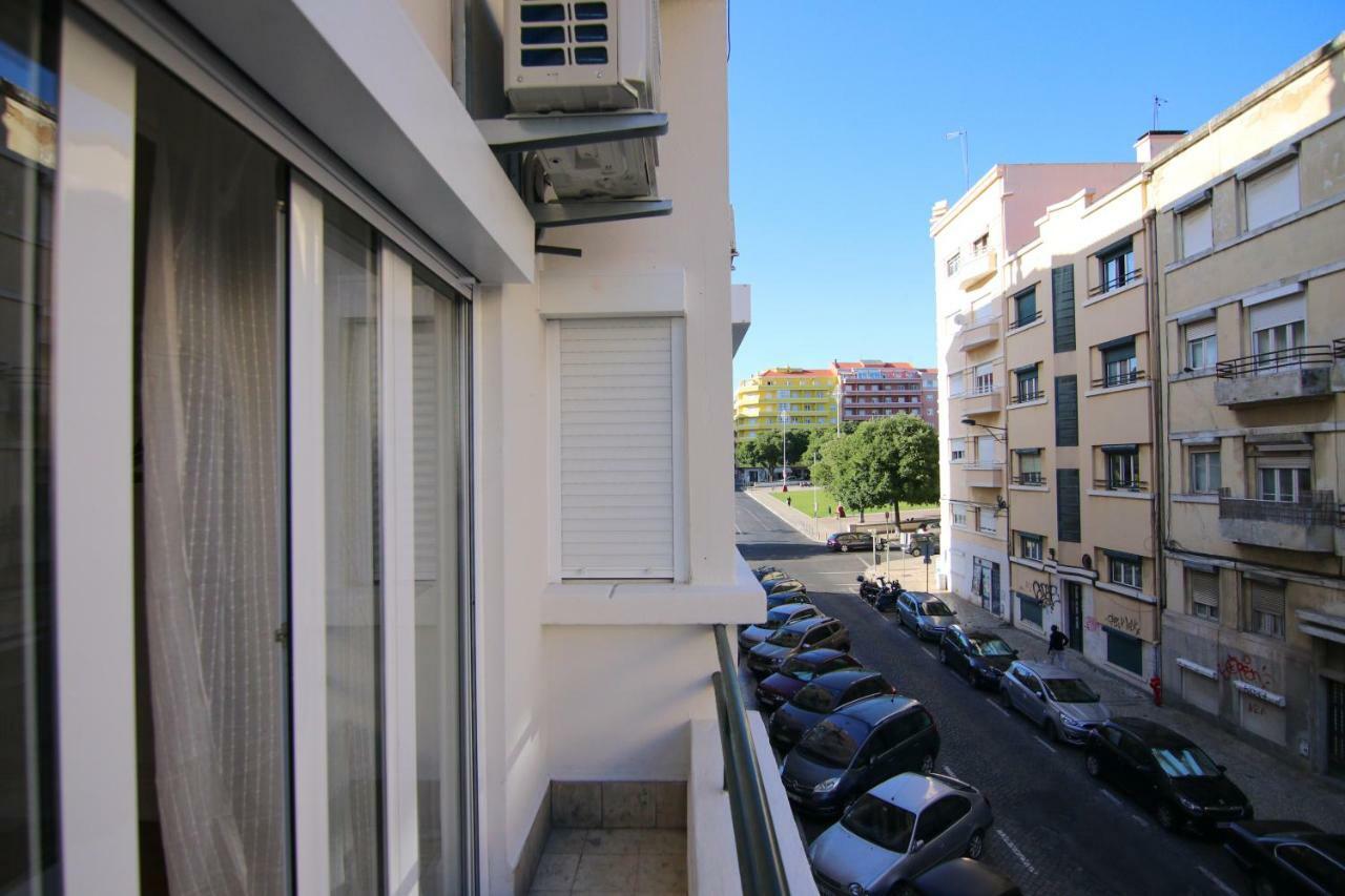 Amazing Apartment Fully Renovated In Center 리스본 외부 사진